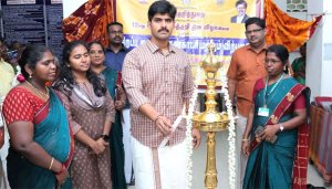 ஆடை உற்பத்தியில் புதுமையைப் புகுத்த வேண்டும் : நெசவாளர்களுக்கு ஆட்சியர் பிரதாப் வேண்டுகோள்