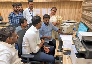 நேபாள பேரிடரில் சிக்கிய தமிழர்கள் மீட்புப் பணிகள்: தமிழக அமைச்சர்கள் அதிகாரிகளுடன் ஆலோசனை!