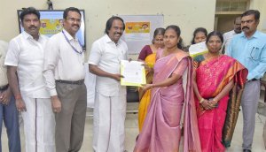 டிஆர்பி தேர்வில் வெற்றிபெற்ற 35 ஆசிரியர்களுக்கு பணிநியமன ஆணைகள்: அமைச்சர் வழங்கல்!